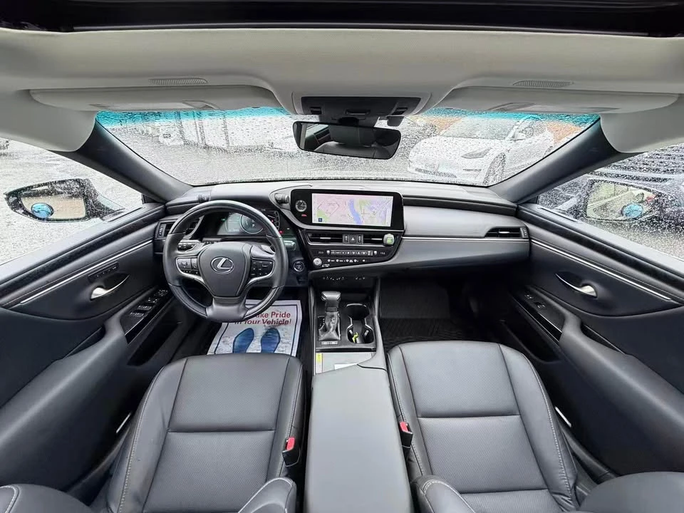 2025 Lexus ES 7th Gen - Image 14 of 14