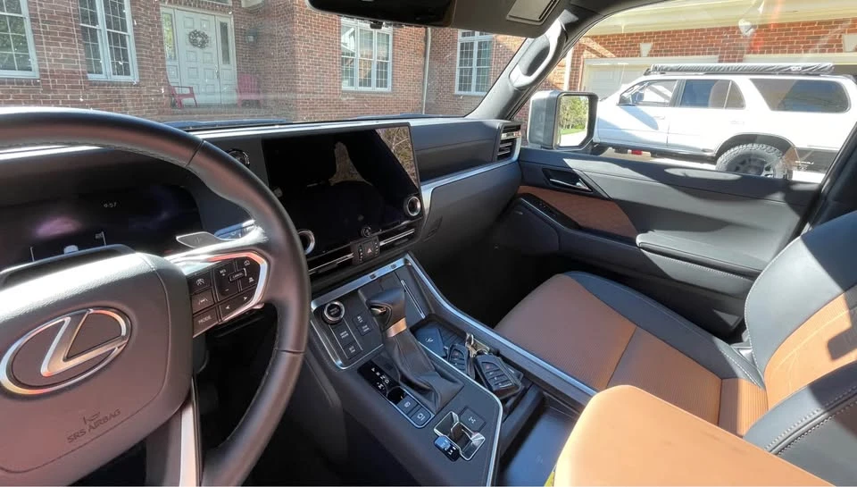2025 Lexus GX 3rd Gen - Image 5 of 10