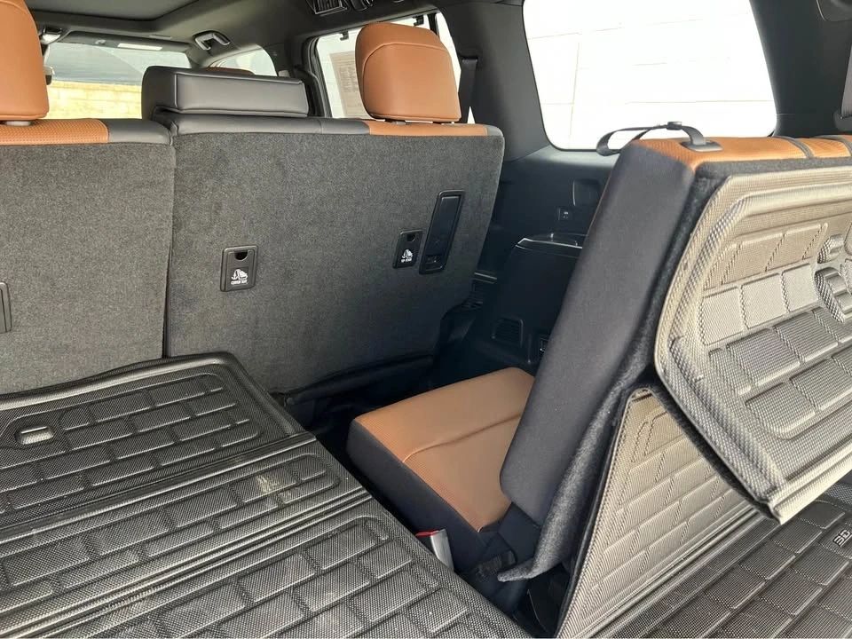 2025 Lexus GX 3rd Gen - Image 7 of 16