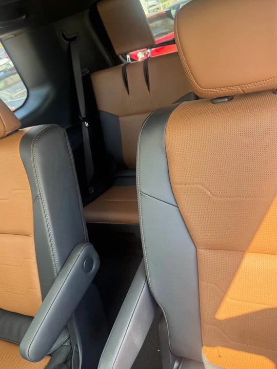 2025 Lexus GX 3rd Gen - Image 17 of 20