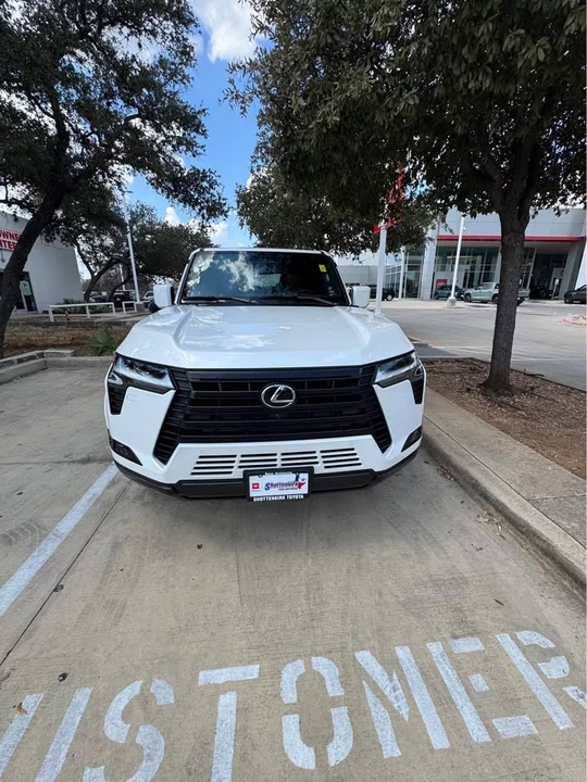 2025 Lexus GX 3rd Gen - Image 2 of 8