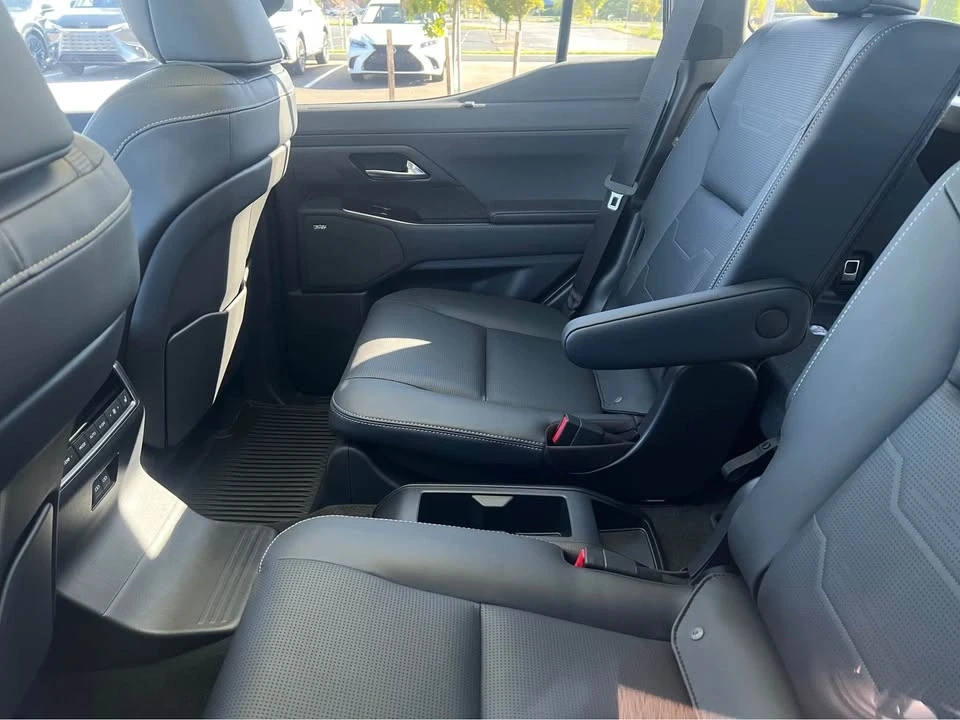 2025 Lexus GX 3rd Gen - Image 4 of 5