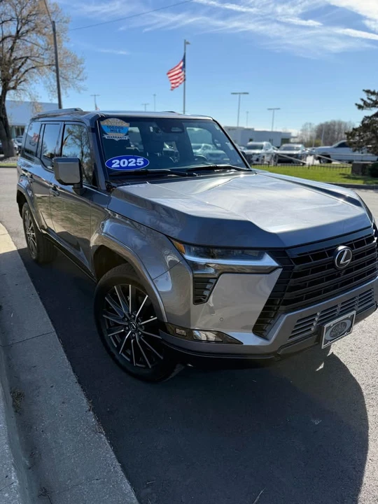 2025 Lexus GX 3rd Gen - Image 7 of 13