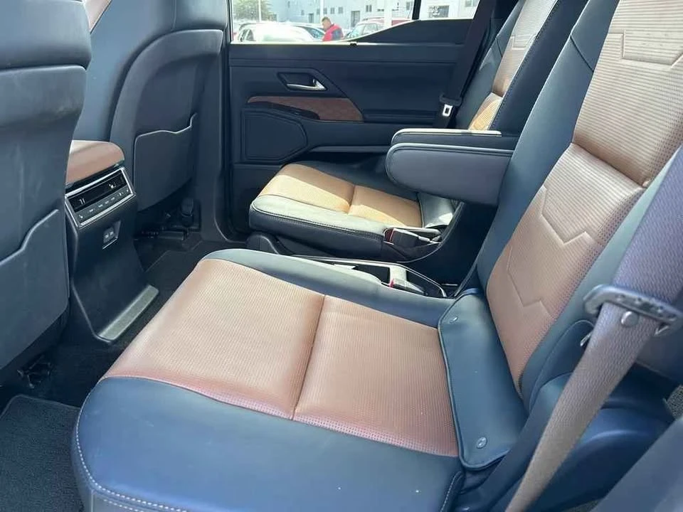 2025 Lexus GX 3rd Gen - Image 12 of 20