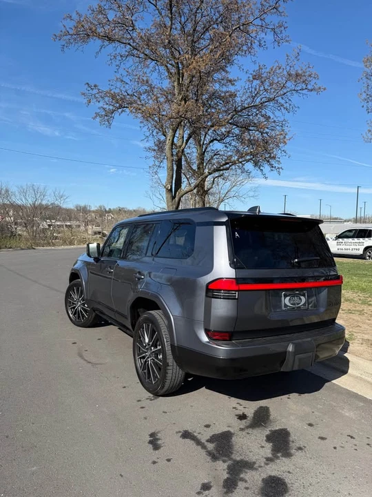 2025 Lexus GX 3rd Gen - Image 4 of 13