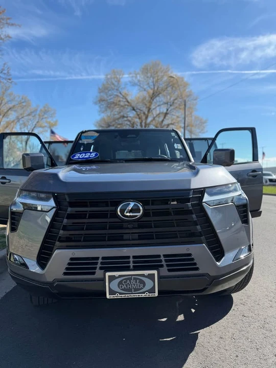 2025 Lexus GX 3rd Gen - Image 12 of 13