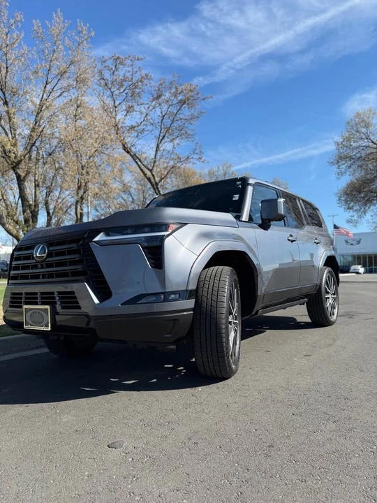 2025 Lexus GX 3rd Gen - Image 6 of 13