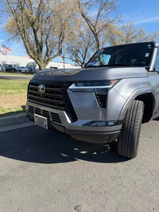2025 Lexus GX 3rd Gen - Image 5 of 13