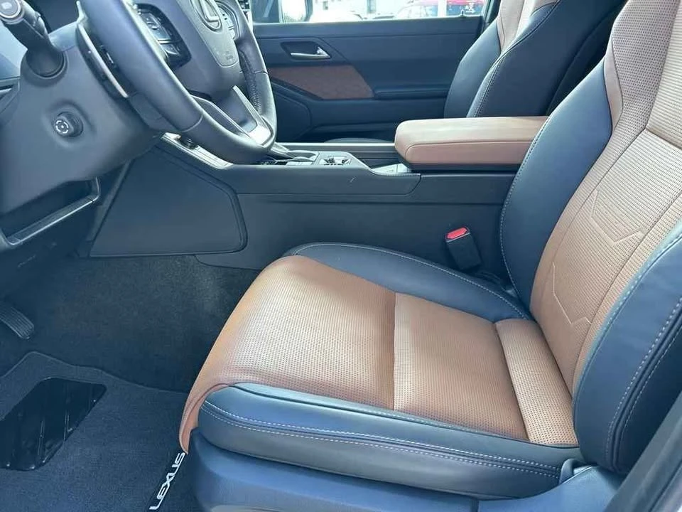 2025 Lexus GX 3rd Gen - Image 15 of 20
