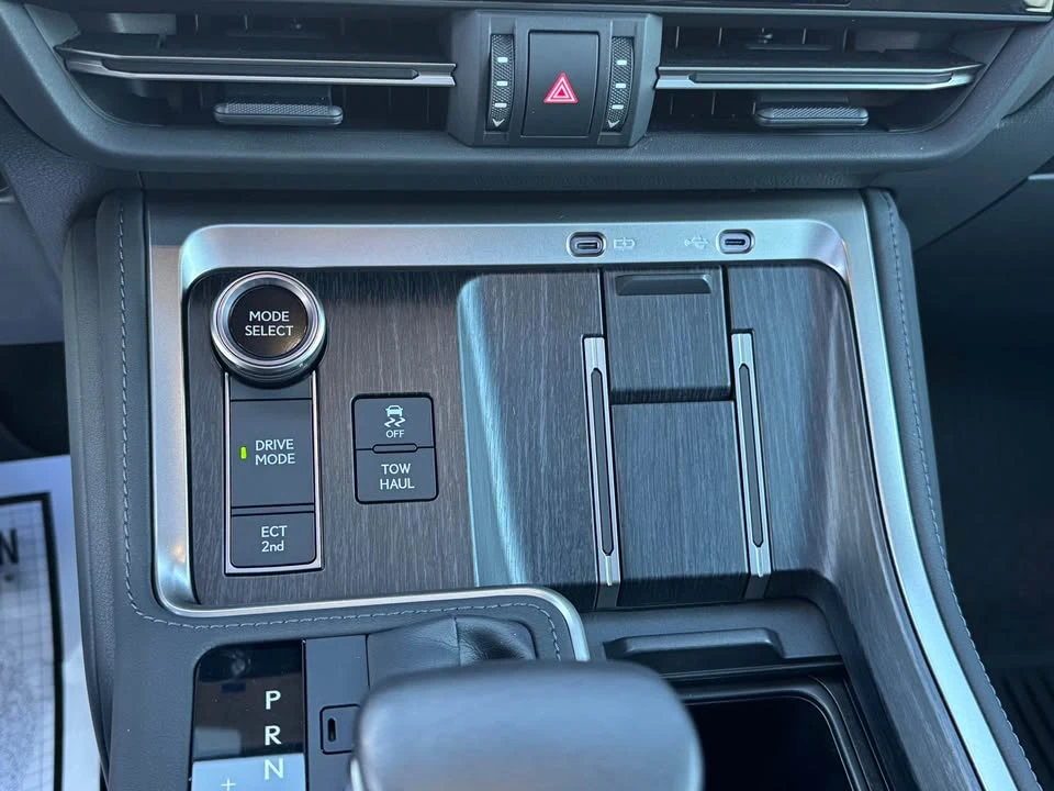 2025 Lexus GX 3rd Gen - Image 10 of 15