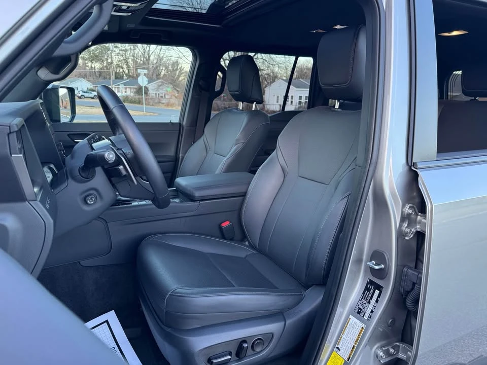 2025 Lexus GX 3rd Gen - Image 12 of 15