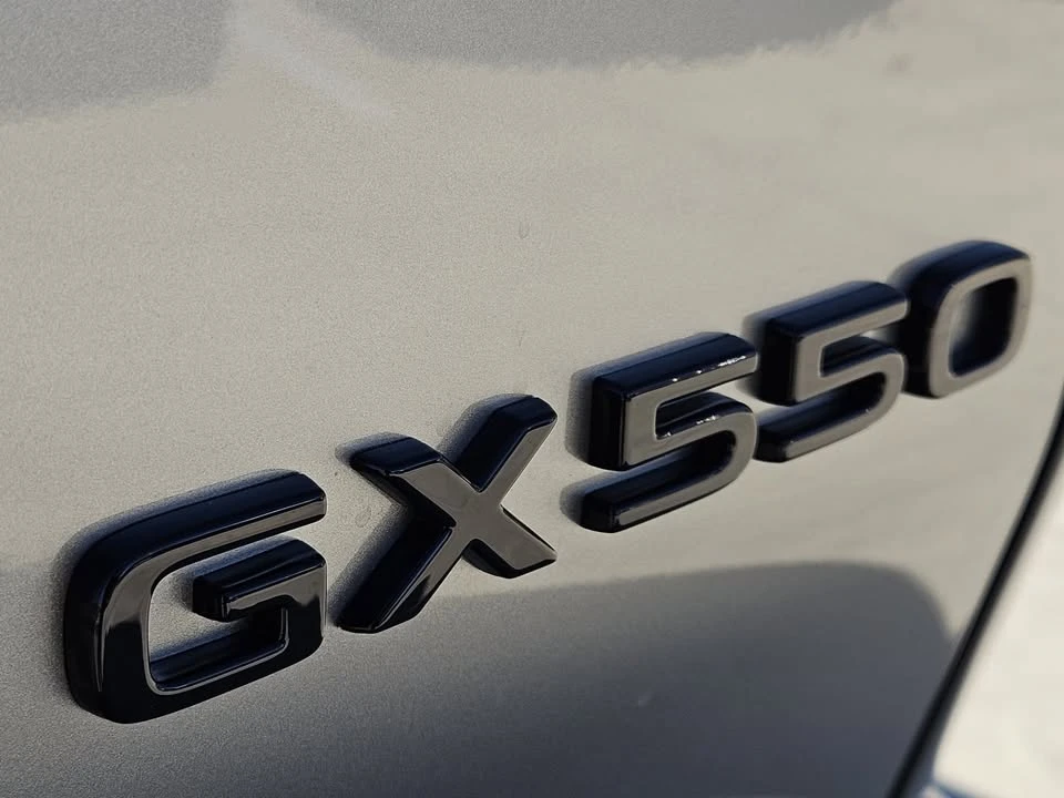 2025 Lexus GX 3rd Gen - Image 5 of 14