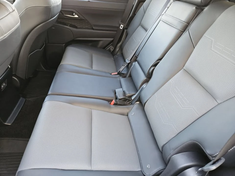 2025 Lexus GX 3rd Gen - Image 13 of 14