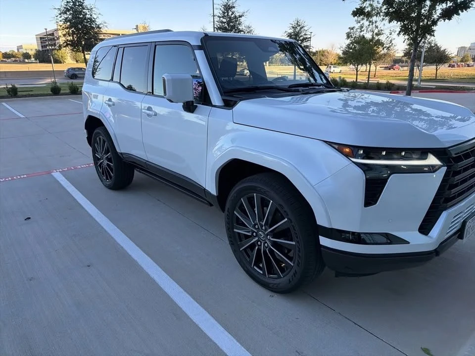 2025 Lexus GX 3rd Gen - Image 2 of 6