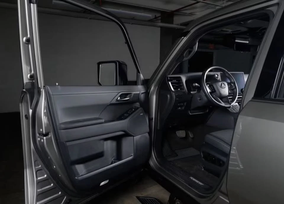 2025 Lexus GX 3rd Gen - Image 6 of 9