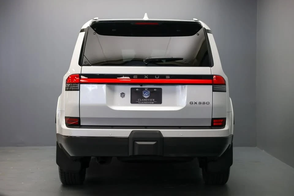 2025 Lexus GX 3rd Gen - Image 4 of 19