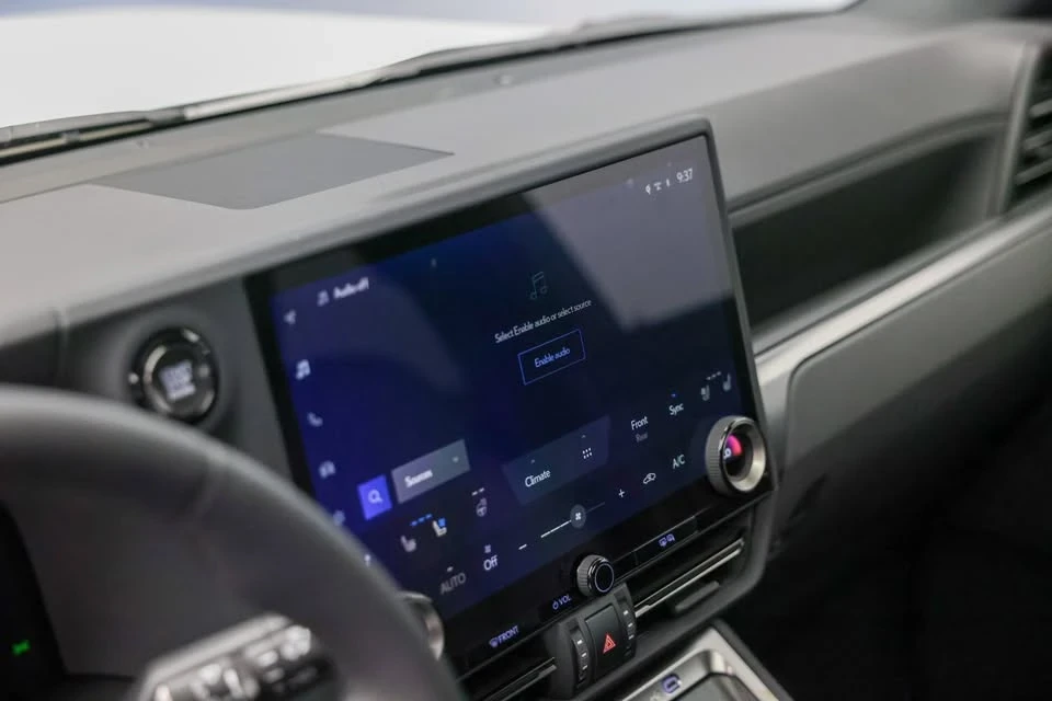 2025 Lexus GX 3rd Gen - Image 12 of 19