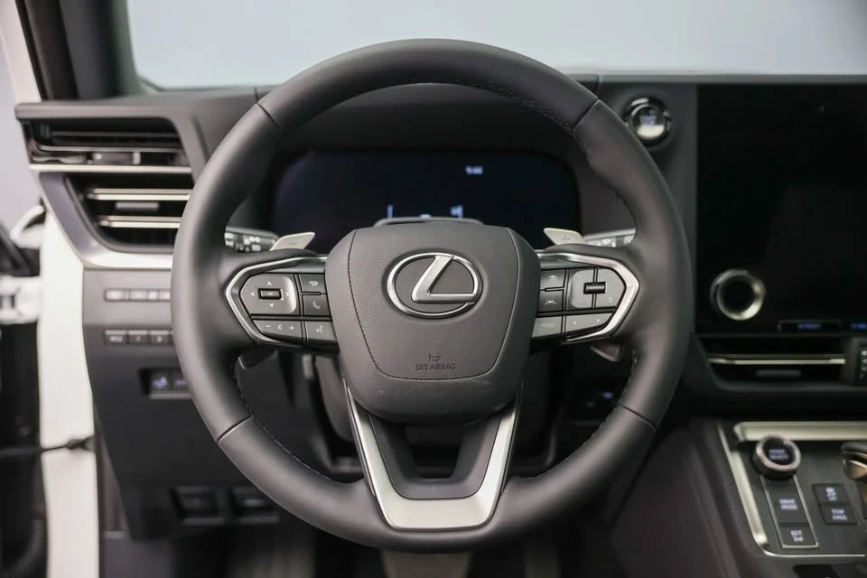2025 Lexus GX 3rd Gen - Image 8 of 19