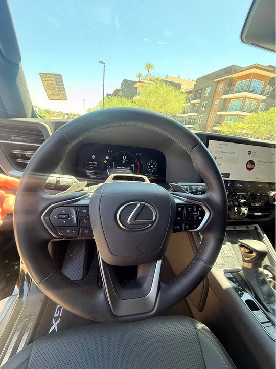 2025 Lexus GX 3rd Gen - Image 4 of 6