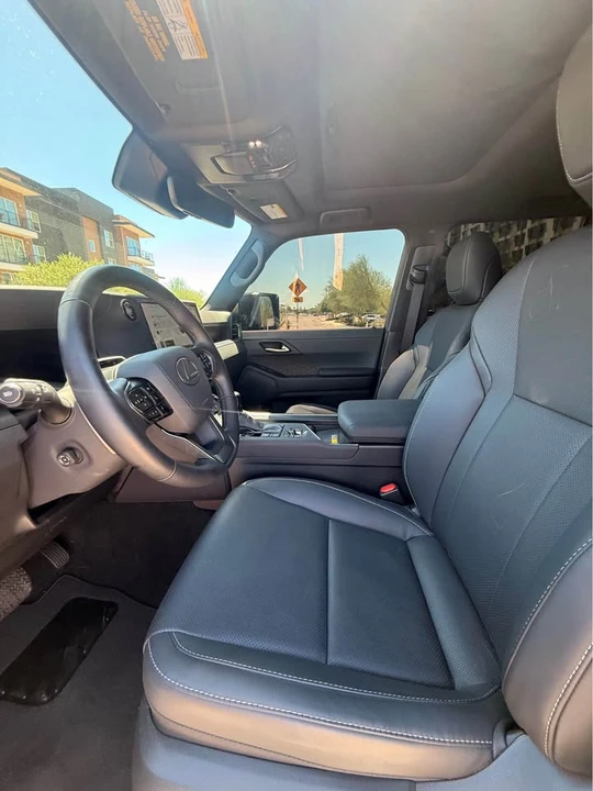 2025 Lexus GX 3rd Gen - Image 5 of 6