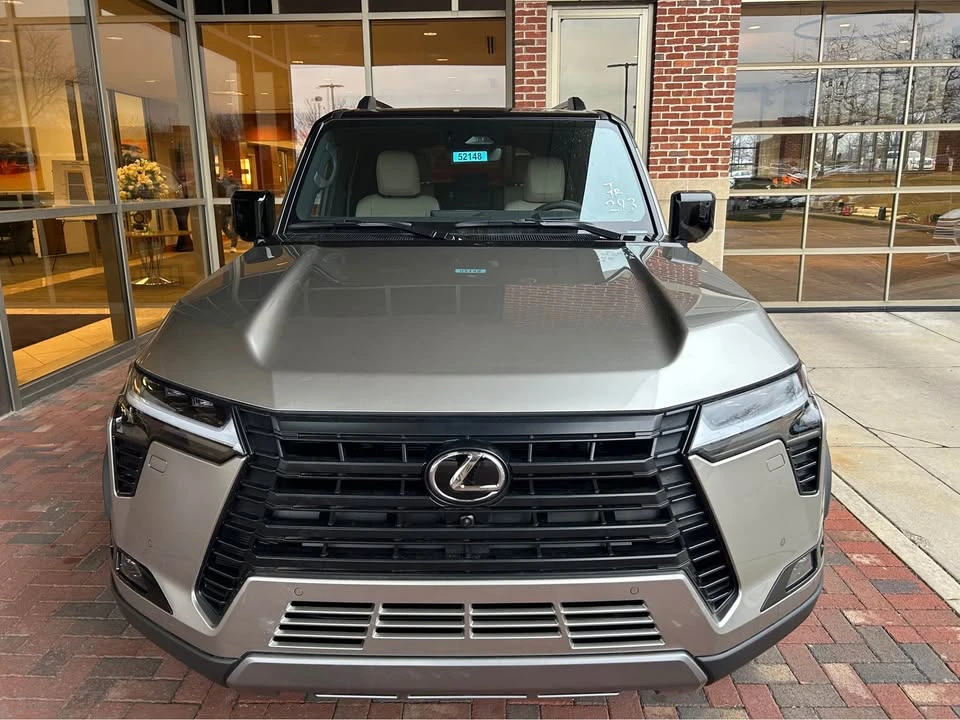 2025 Lexus GX 3rd Gen - Image 4 of 7