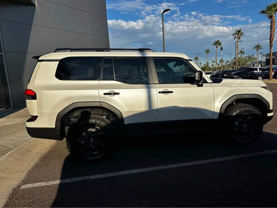 2025 Lexus GX 3rd Gen - Image 7 of 11