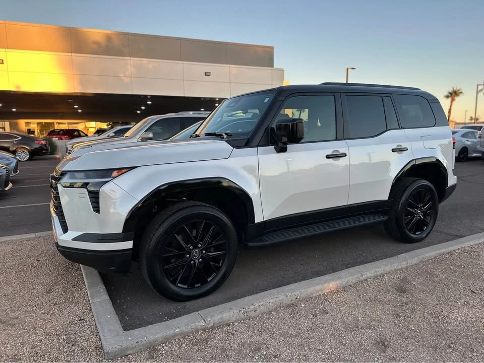 2025 Lexus GX 3rd Gen - Image 2 of 11