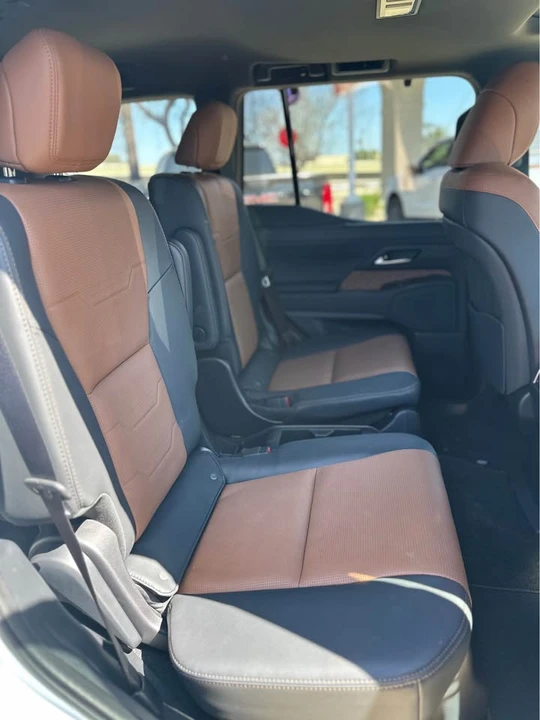 2025 Lexus GX 3rd Gen - Image 4 of 7
