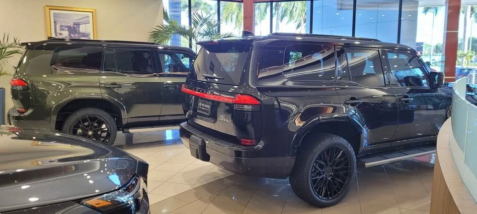 2025 Lexus GX 3rd Gen - Image 4 of 8