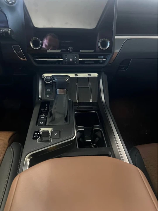 2025 Lexus GX 3rd Gen - Image 13 of 13