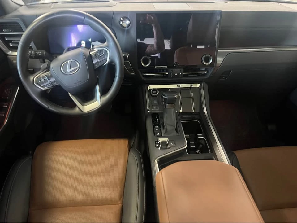 2025 Lexus GX 3rd Gen - Image 10 of 13