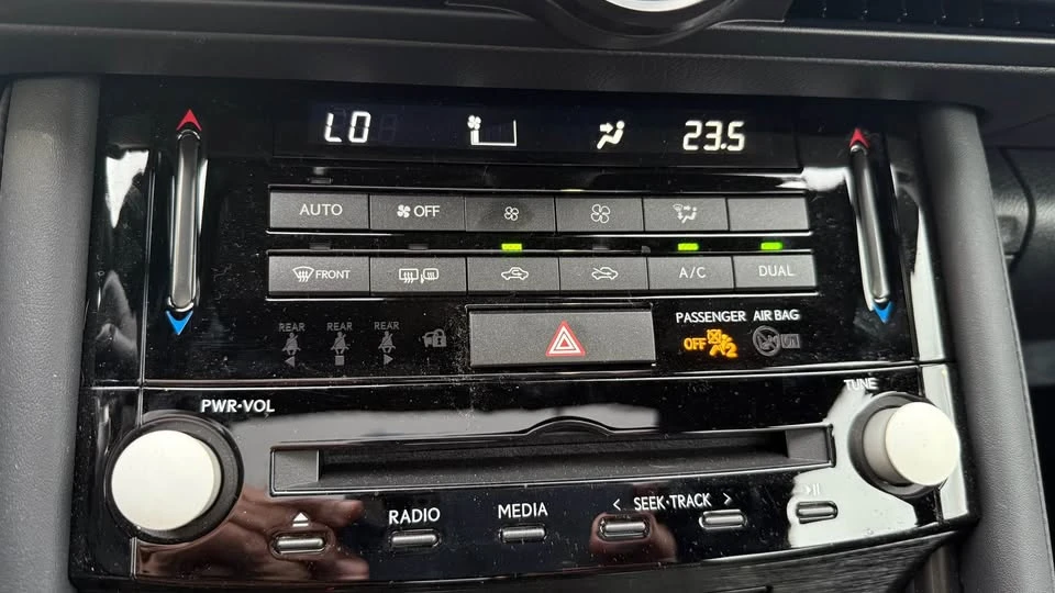 2025 Lexus IS 3rd Gen - Image 16 of 20