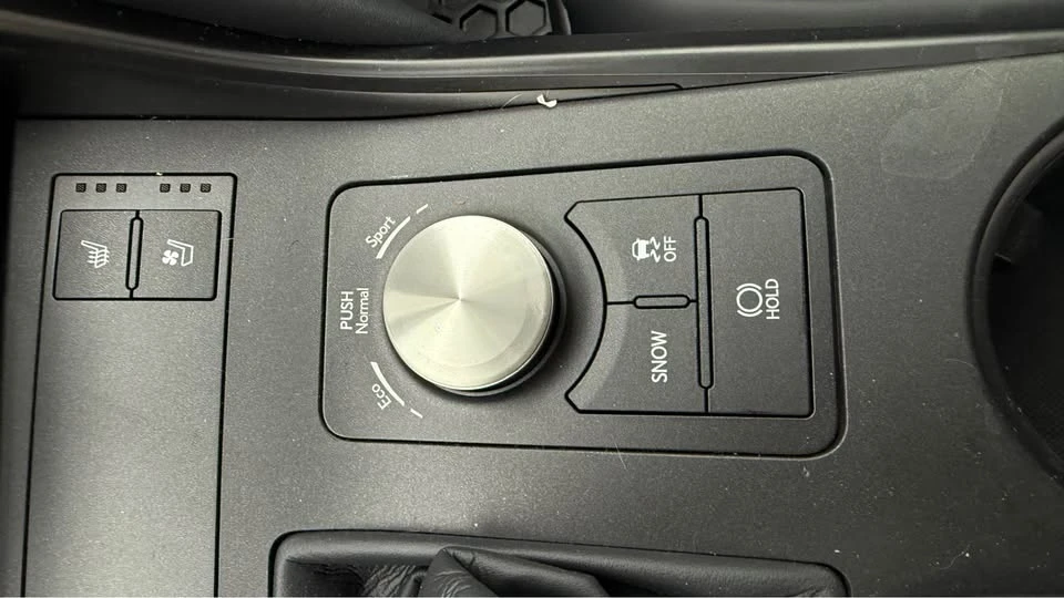 2025 Lexus IS 3rd Gen - Image 19 of 20