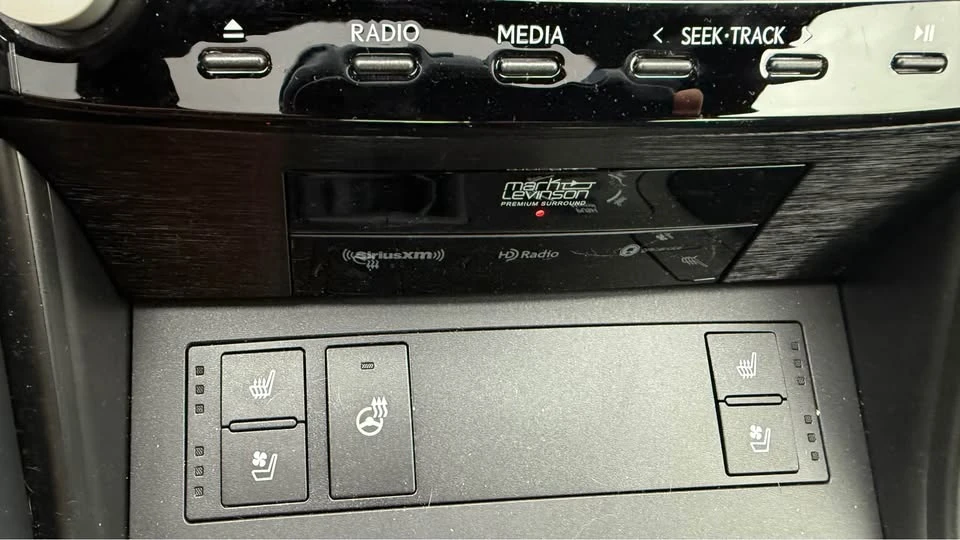 2025 Lexus IS 3rd Gen - Image 18 of 20