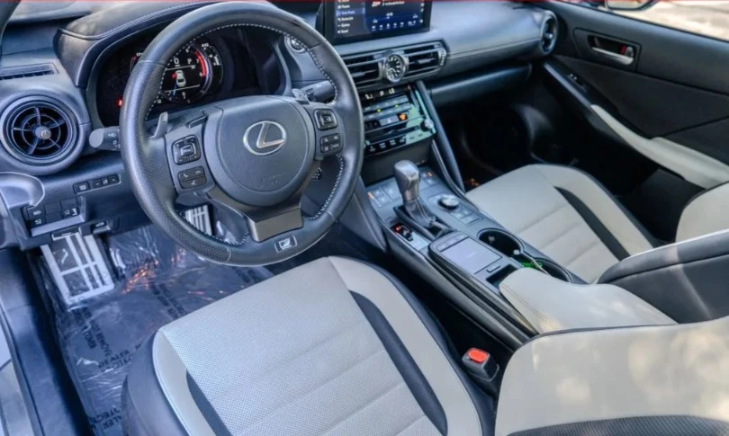 2025 Lexus IS 3rd Gen - Image 4 of 12