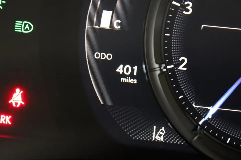 2025 Lexus IS 3rd Gen - Image 6 of 15