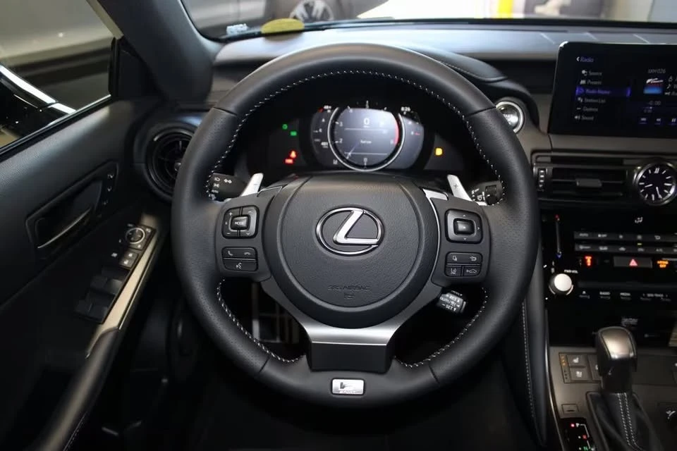 2025 Lexus IS 3rd Gen - Image 4 of 15