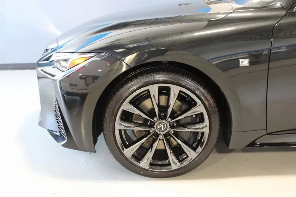 2025 Lexus IS 3rd Gen - Image 9 of 15