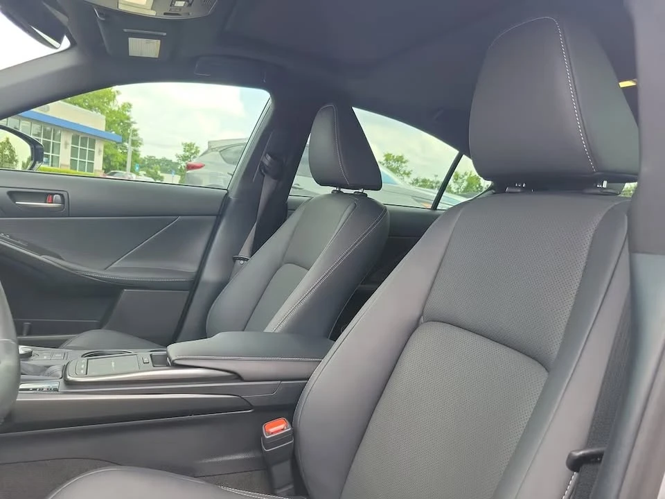 2025 Lexus IS 3rd Gen - Image 9 of 14
