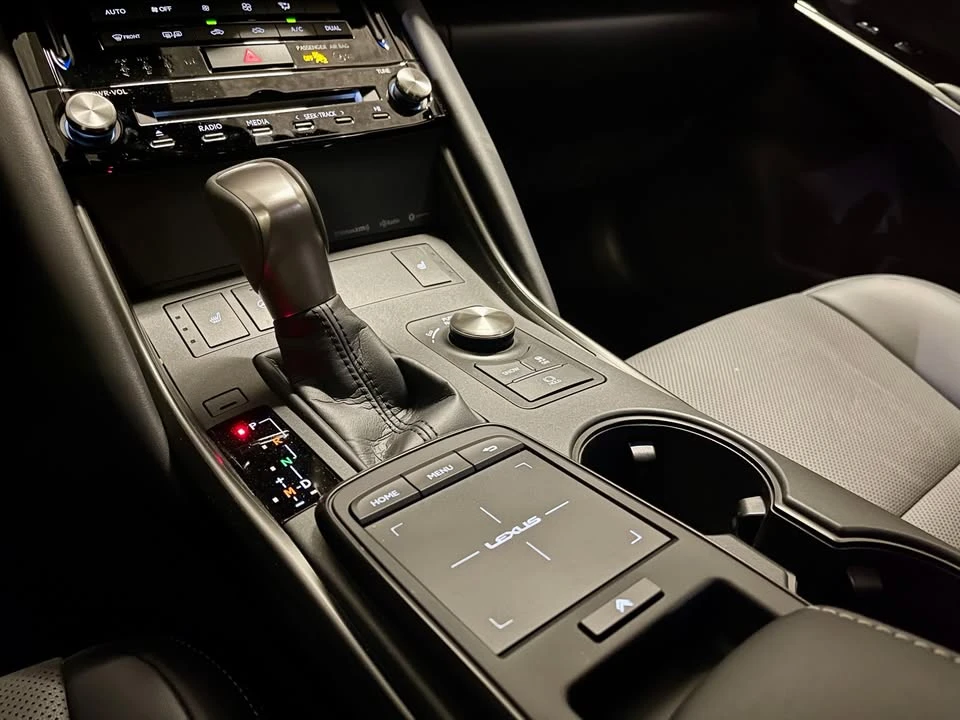 2025 Lexus IS 3rd Gen - Image 16 of 19