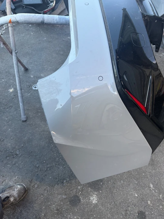 2025 Lexus IS 3rd Gen - Image 8 of 11
