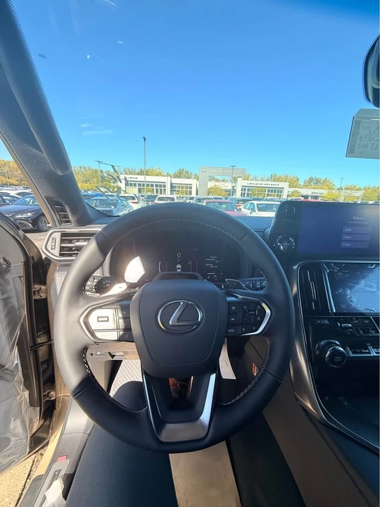2025 Lexus LX 3rd Gen - Image 11 of 12