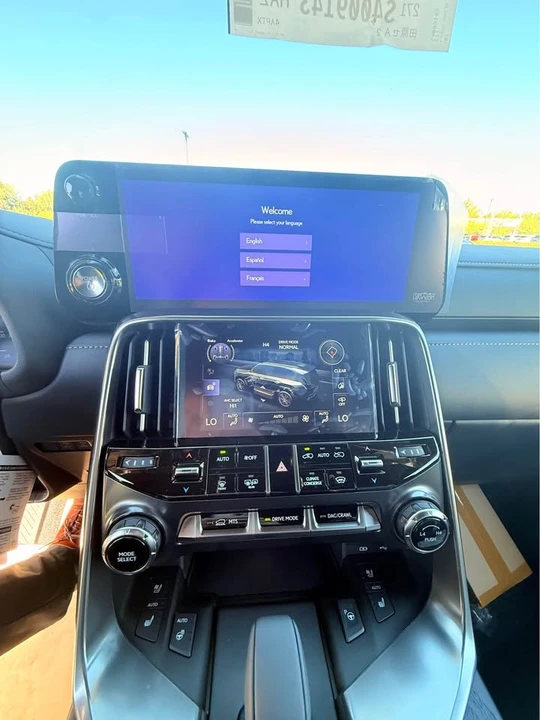 2025 Lexus LX 3rd Gen - Image 10 of 12