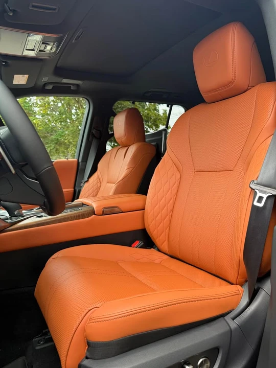 2025 Lexus LX 4th Gen - Image 4 of 7