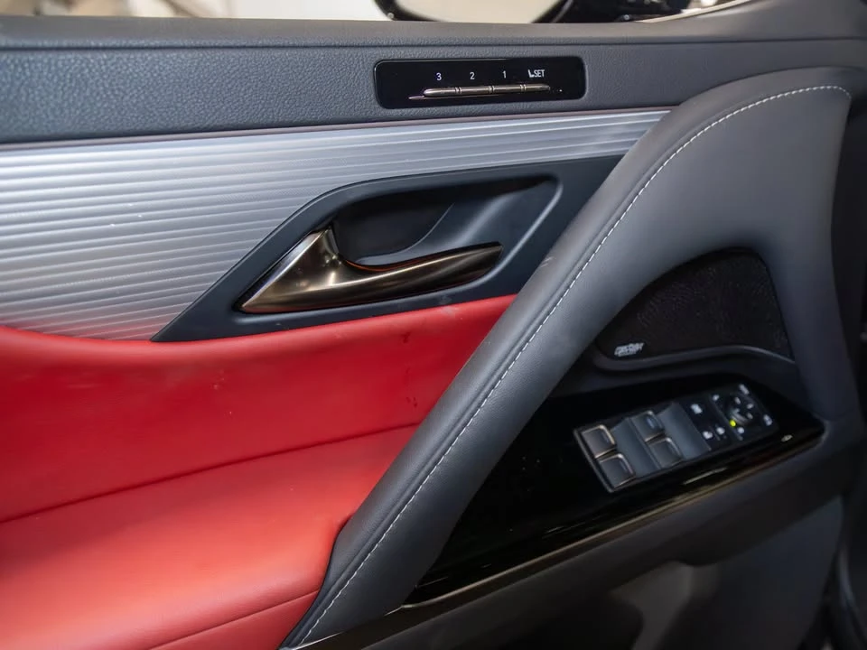 2025 Lexus LX 4th Gen - Image 3 of 7