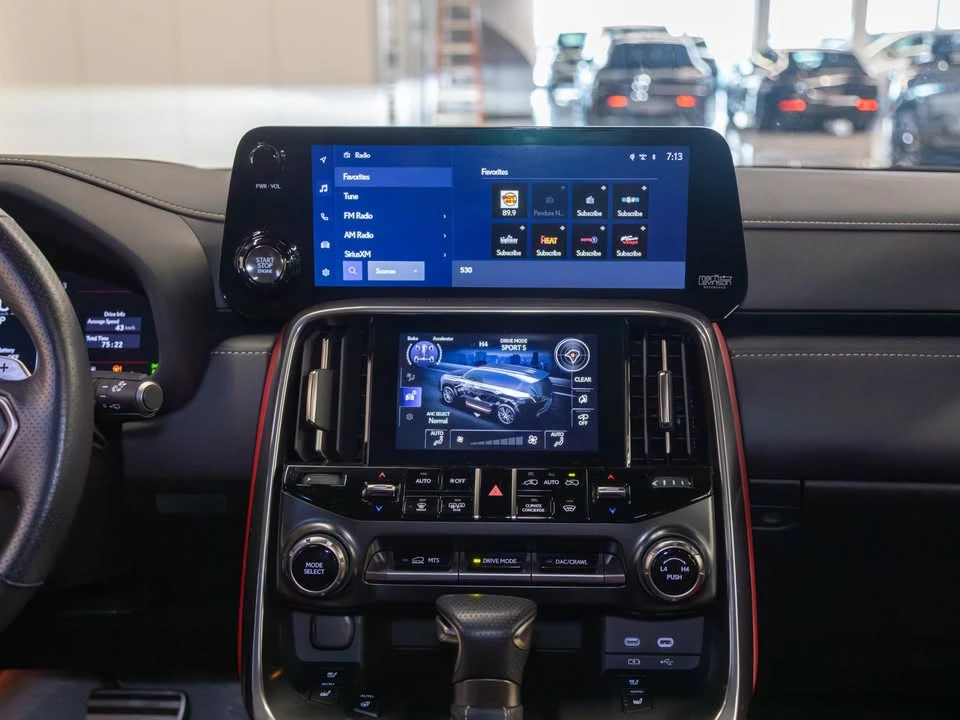 2025 Lexus LX 4th Gen - Image 6 of 7