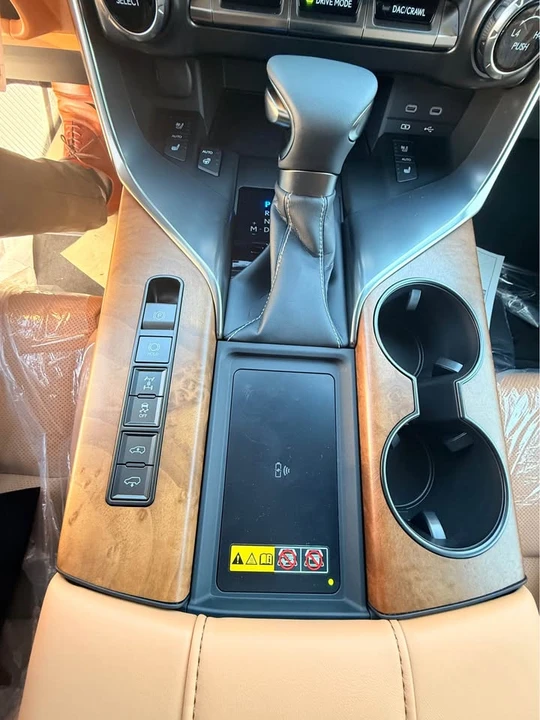 2025 Lexus LX 4th Gen - Image 9 of 12