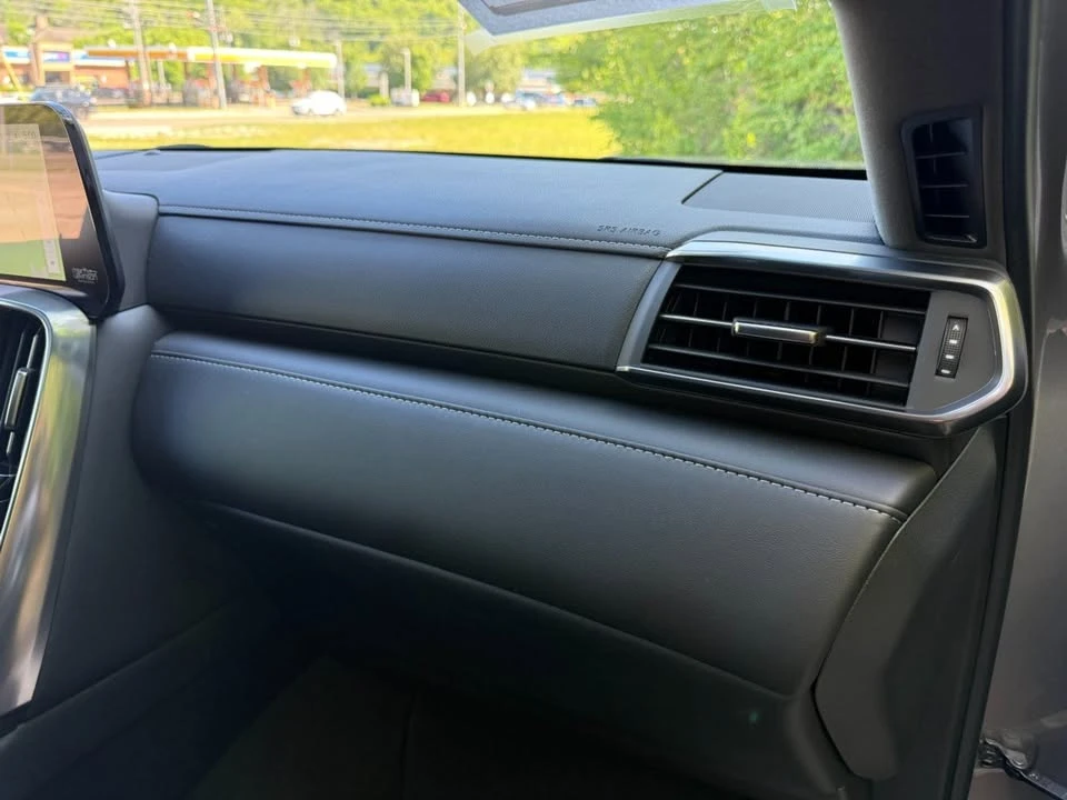2025 Lexus LX 4th Gen - Image 16 of 20