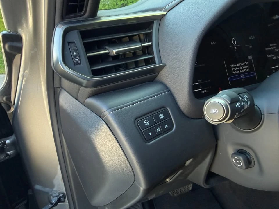 2025 Lexus LX 4th Gen - Image 10 of 20