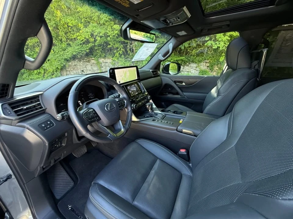 2025 Lexus LX 4th Gen - Image 14 of 20